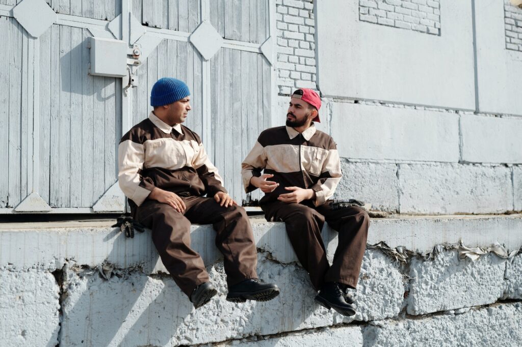 confecção de uniformes gera qualidade para marca (Fonte: Pexels)